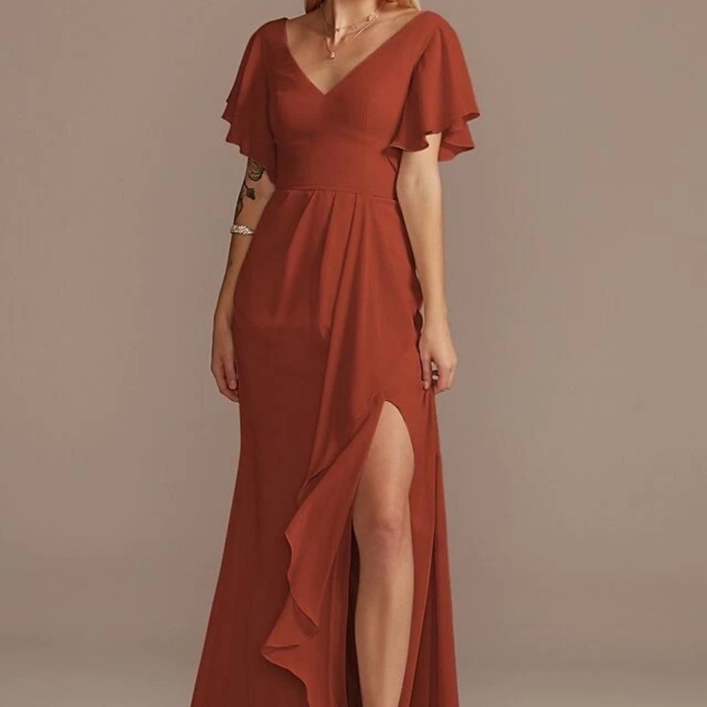 Elegant Rust V-Neck Maxi Dress